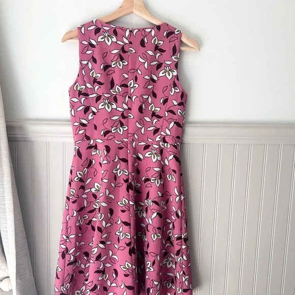 🌸 Ann Taylor Size 0 Pink A-Line Midi Dress – Scoop Neck | Maroon & White Print - Picture 8 of 8
